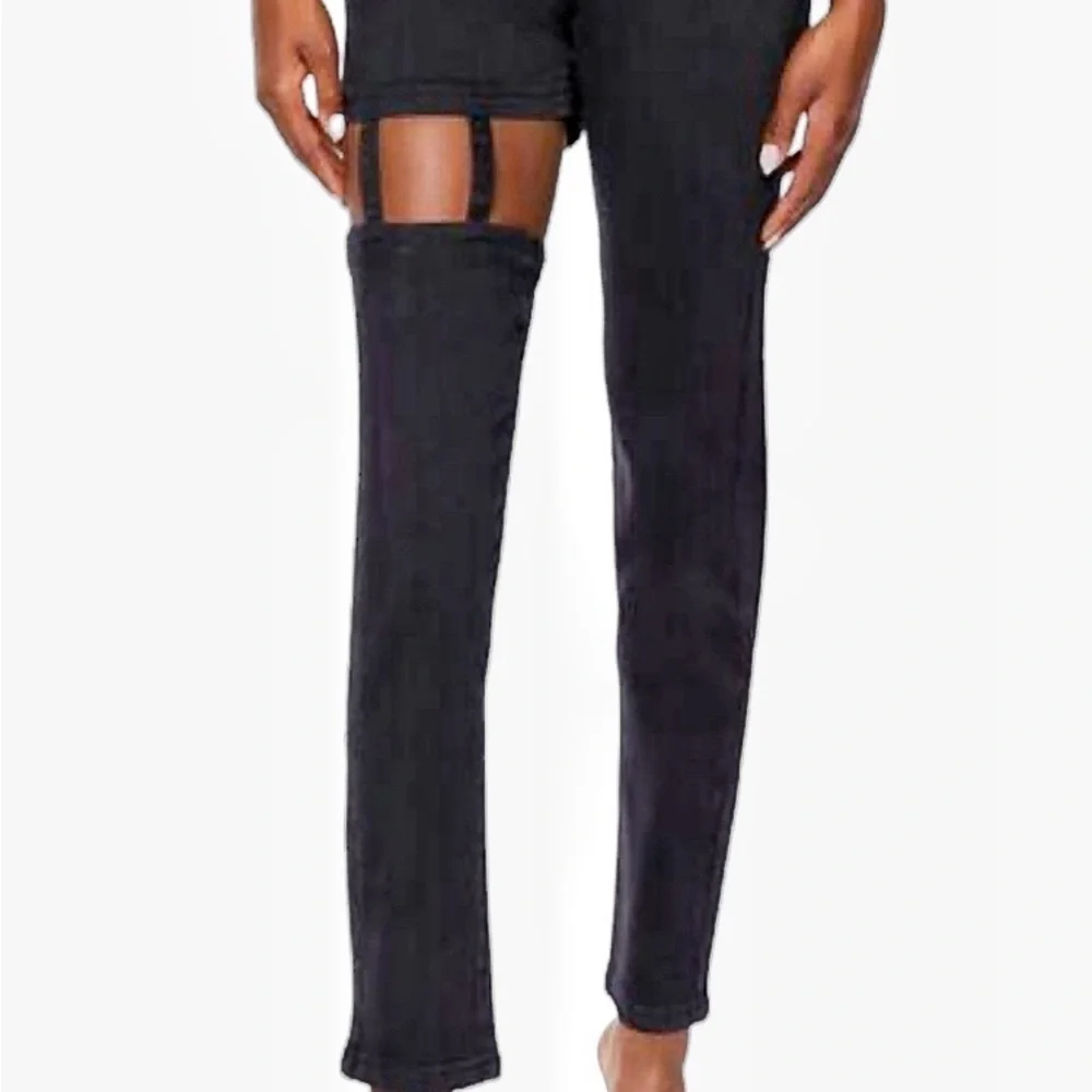 Forever 21 High-Rise leg ladder Cutout Jeans black size M or 26/27 NWT